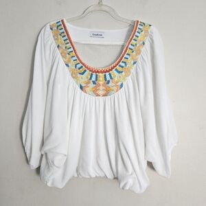 Bebe White Crop Top Boho Embroidered Batwing Dolman Blouse Size Small-Medium